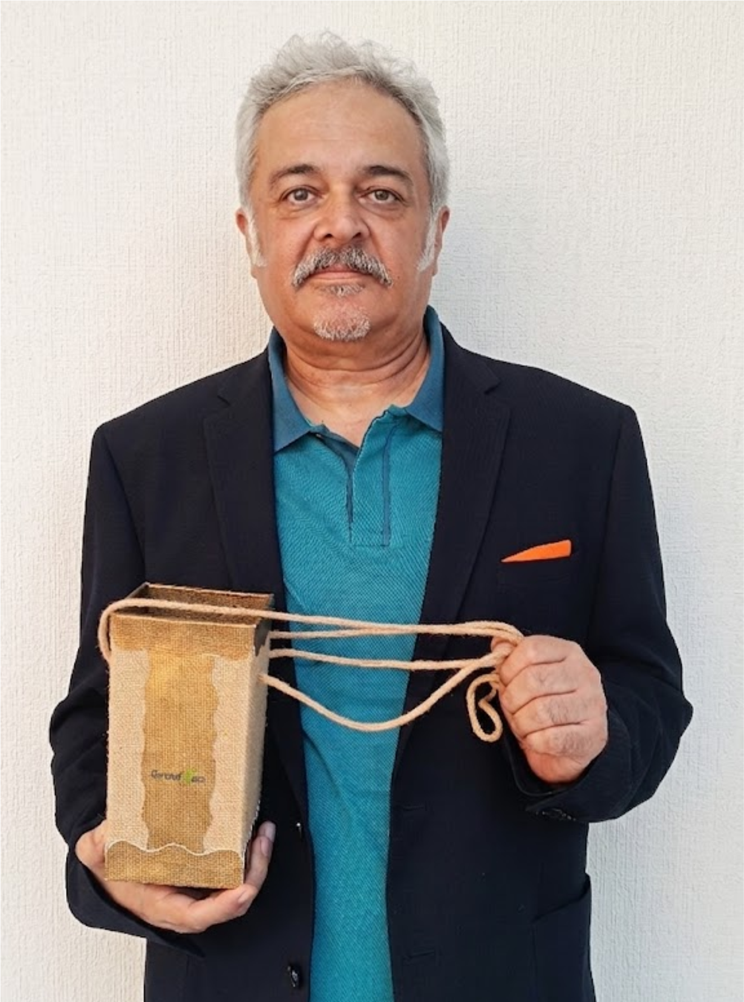 Ravi Malhotra, founder and inventor of GrowVaz